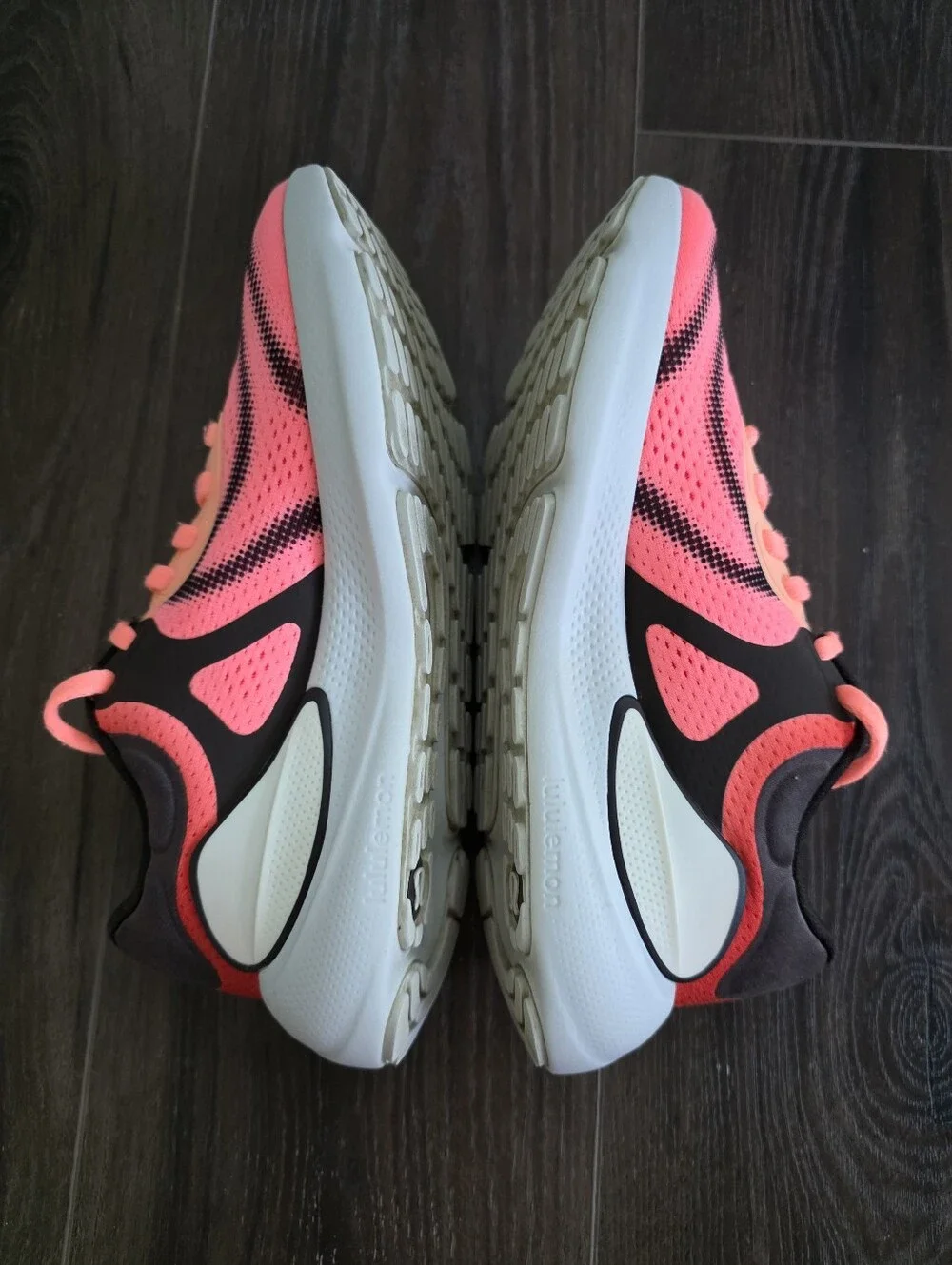 Lululemon Beyondfeel Women's 8 Neon Coral Athletic Running Shoes